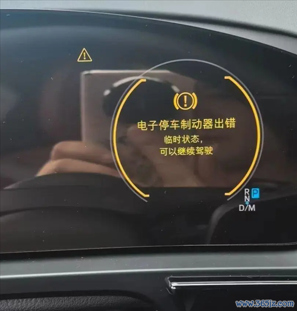百万保时捷10个月三次抛锚 车主换车遭拒！4S店：3次坏的零件不一样