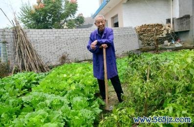 91岁老人隐姓埋名 曾击落美国侦察机 半个世纪的沉默英雄